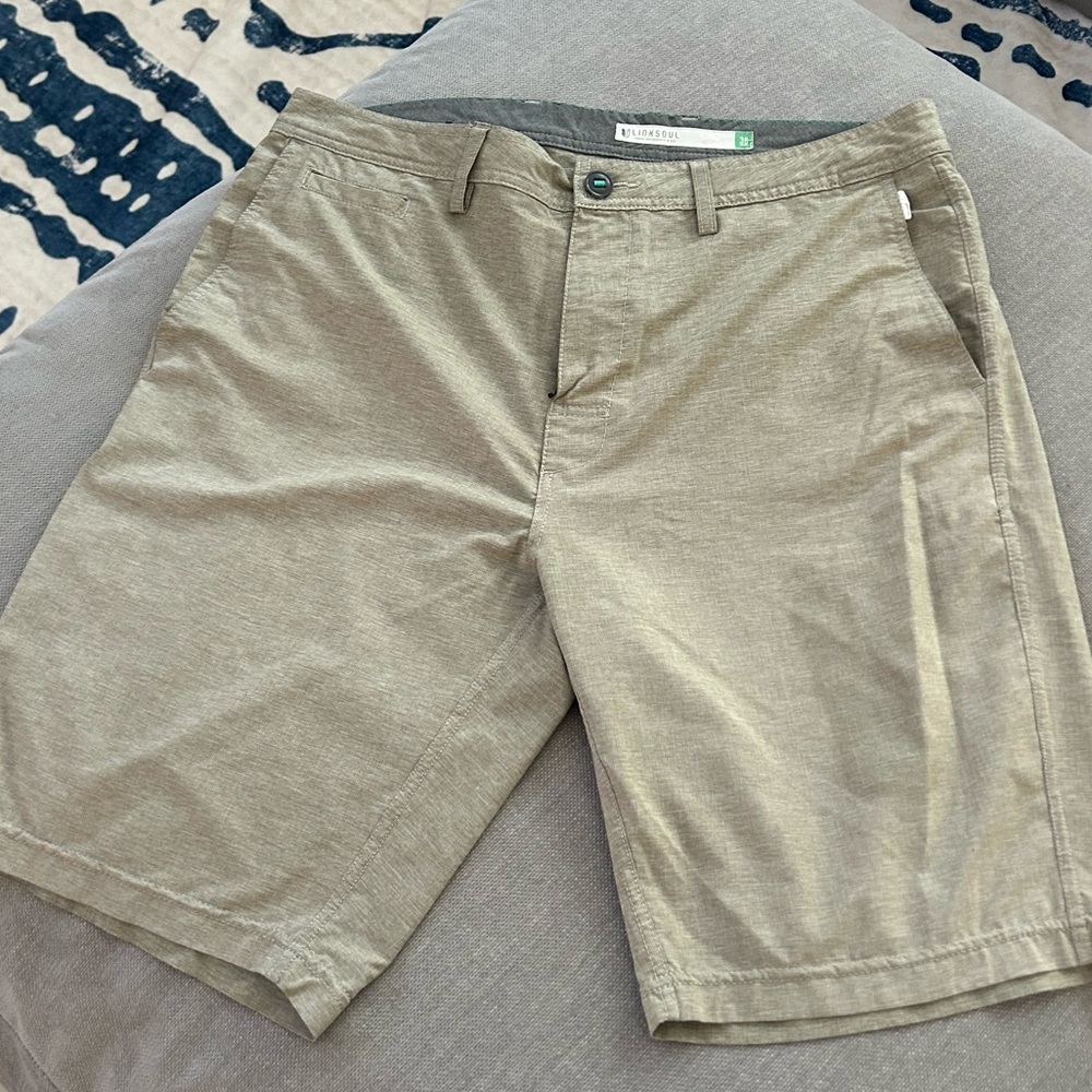 Linksoul Boardwalker AC short size 36 golf shorts- smoked sage